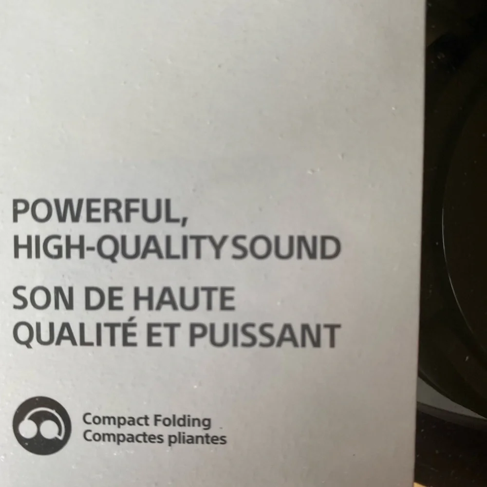 NWT SONY MDR-ZX110 - Powerful high quality sound head phones (compact fo…
